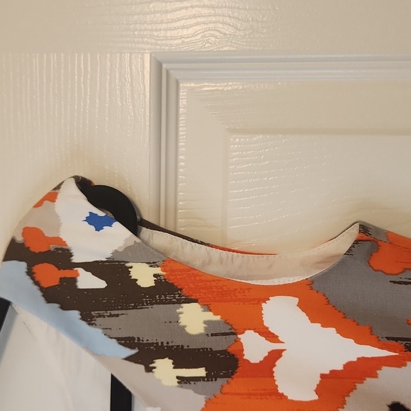 Maggy London Sleeveless Orange and Black Ikat Print Dress Size 2 - Picture 5 of 11